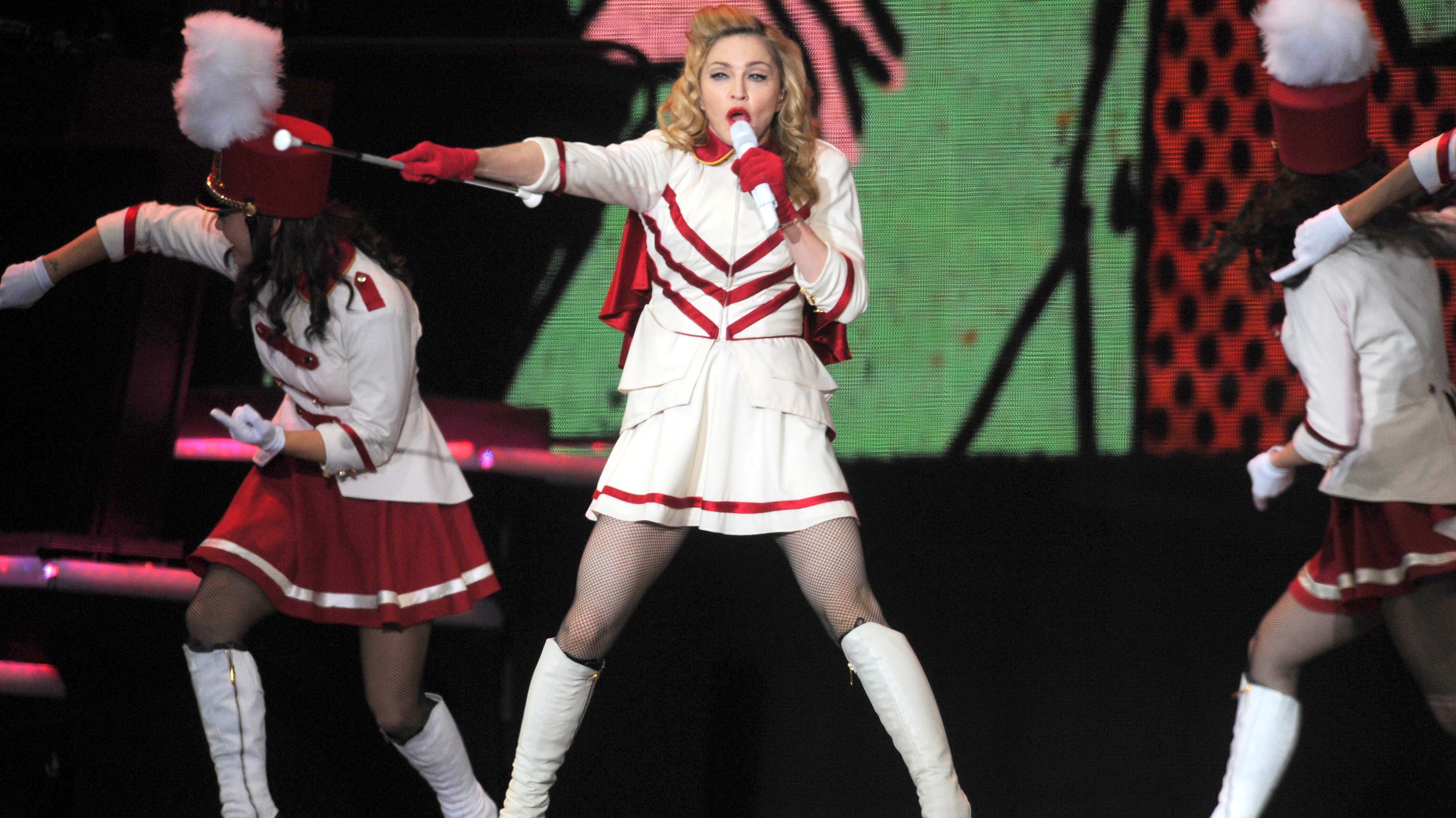 Madonna_koncert_spieva